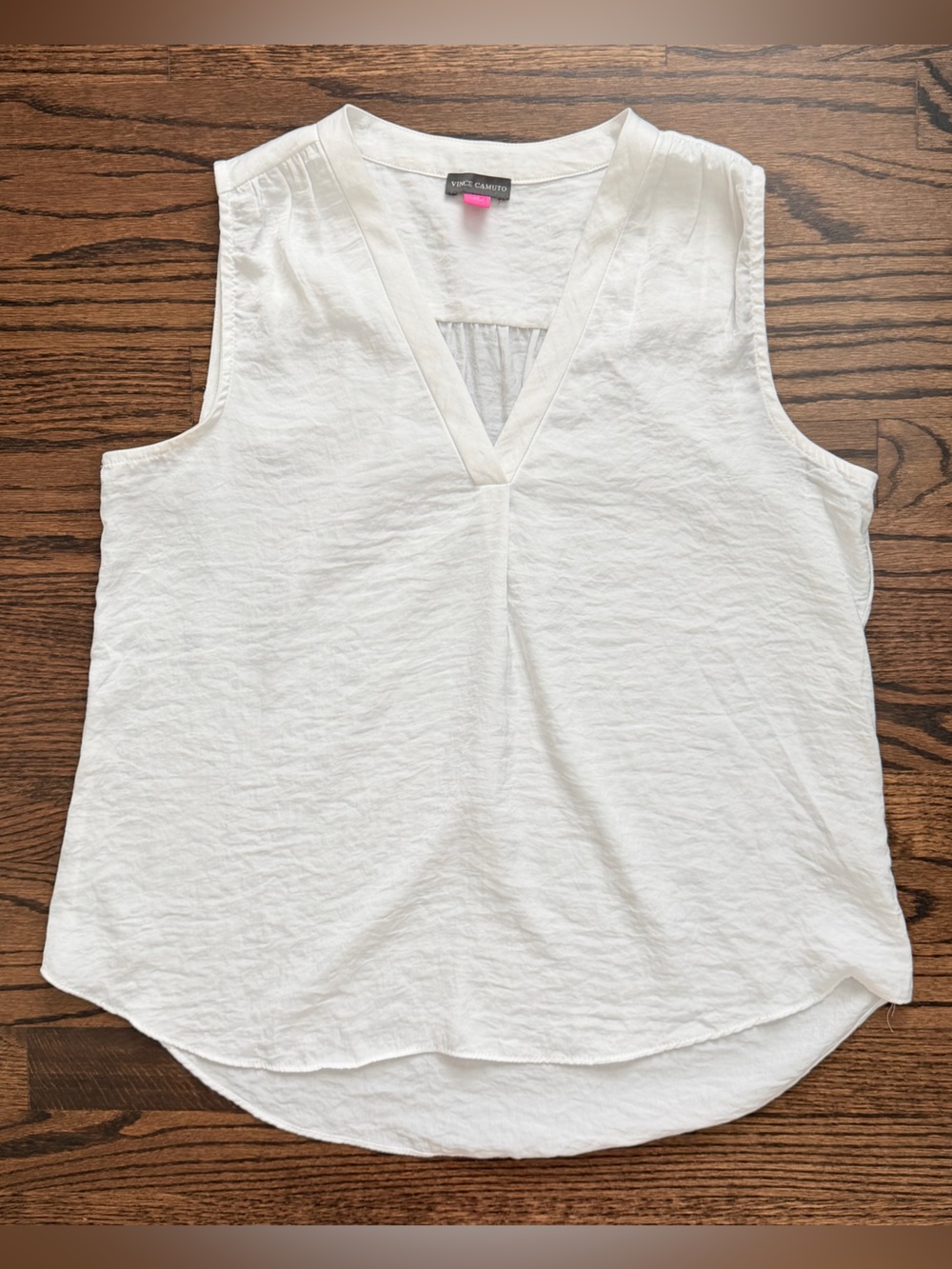 Vince Camuto White Sleeveless V-Neck Blouse - size medium